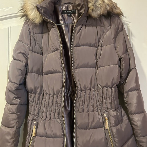 Gorgeous hooded puffer with fur! - Picture 2 of 4